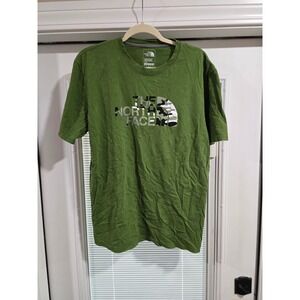 The North Face Mens Green Camo Logo Graphic T-Shirt Standard Fit Large Cotton